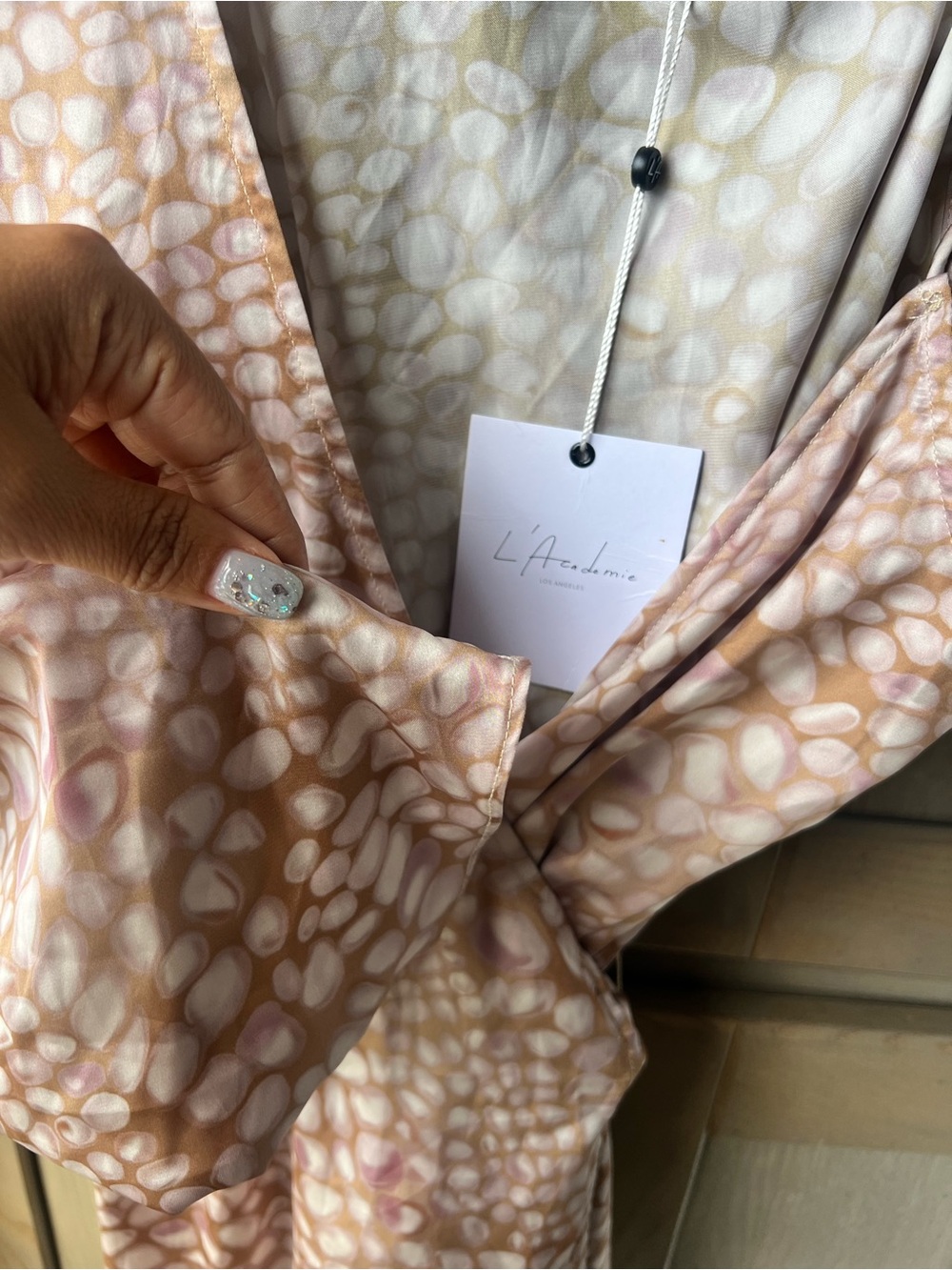 L'Academie One-Shoulder Dress in Blush Beige Print Size Small - Picture 3 of 10